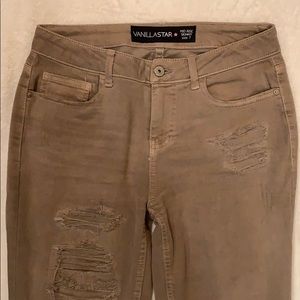 Tan colored skinny jean size 7